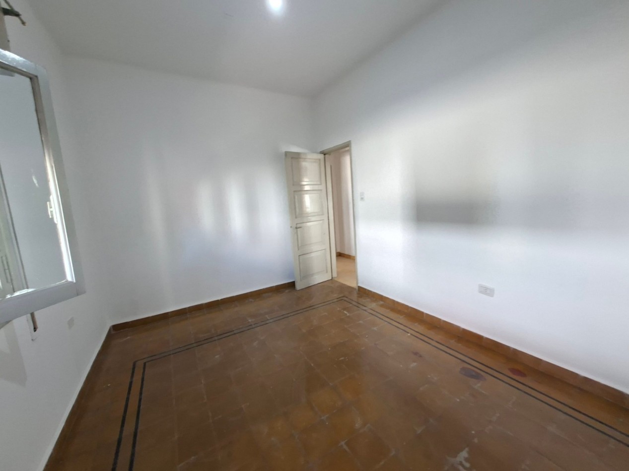 AVDA ALEM: ALQUILO CASA ESQUINA DE 3 DORMITORIOS (MEJOR ZONA)