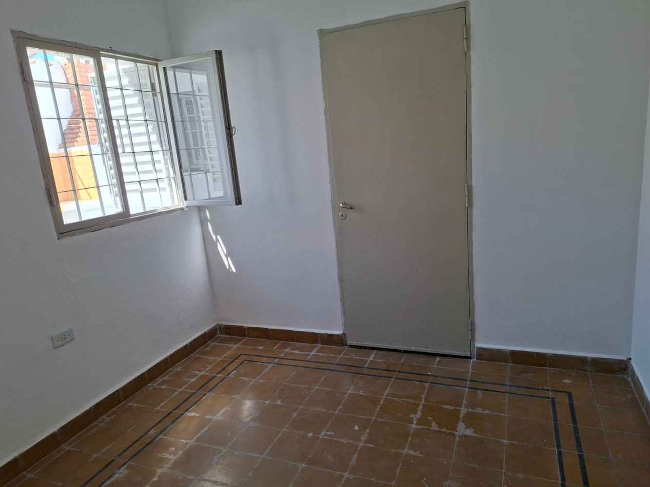 AVDA ALEM: ALQUILO CASA ESQUINA DE 3 DORMITORIOS (MEJOR ZONA)