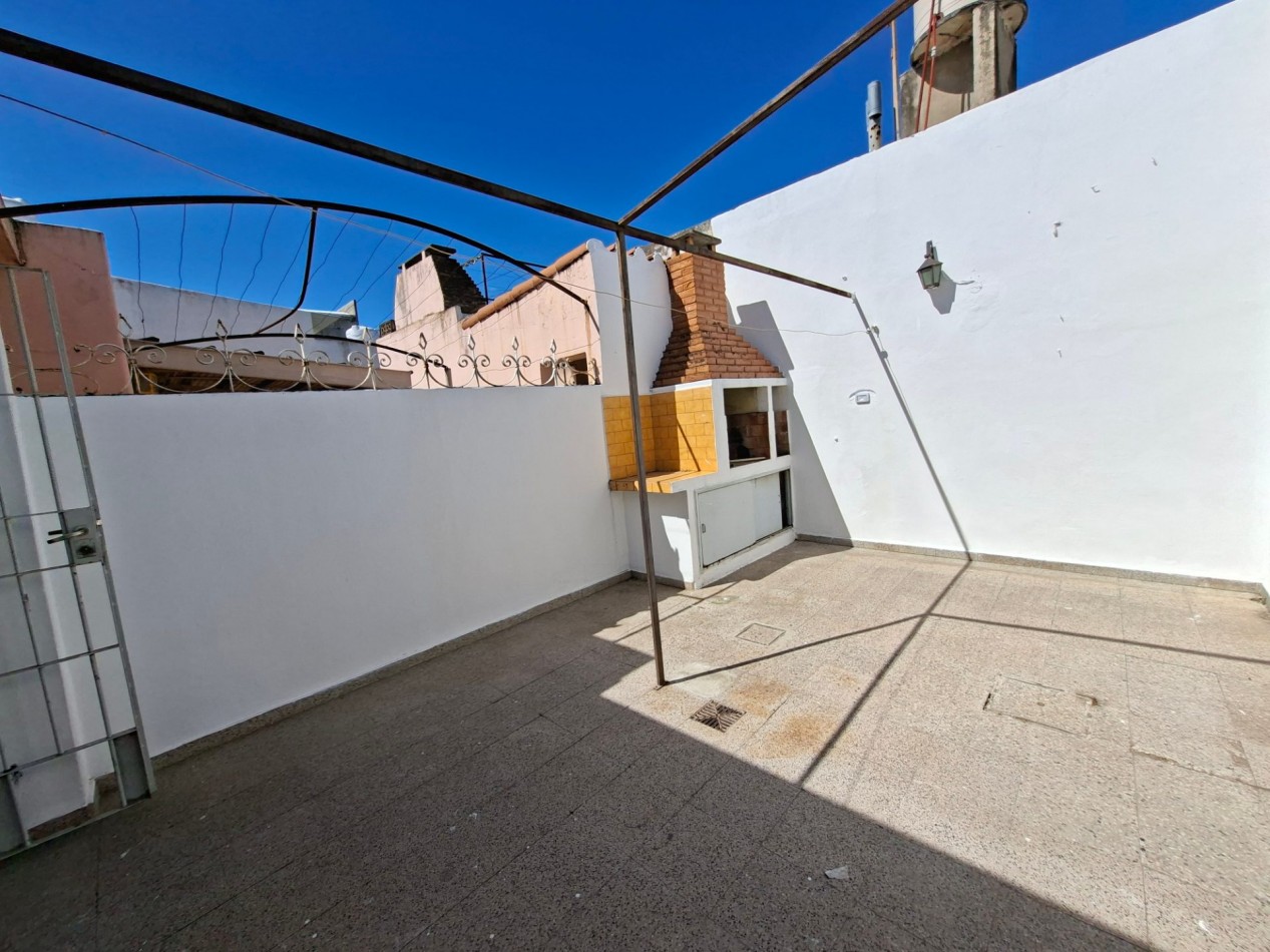 AVDA ALEM: ALQUILO CASA ESQUINA DE 3 DORMITORIOS (MEJOR ZONA)