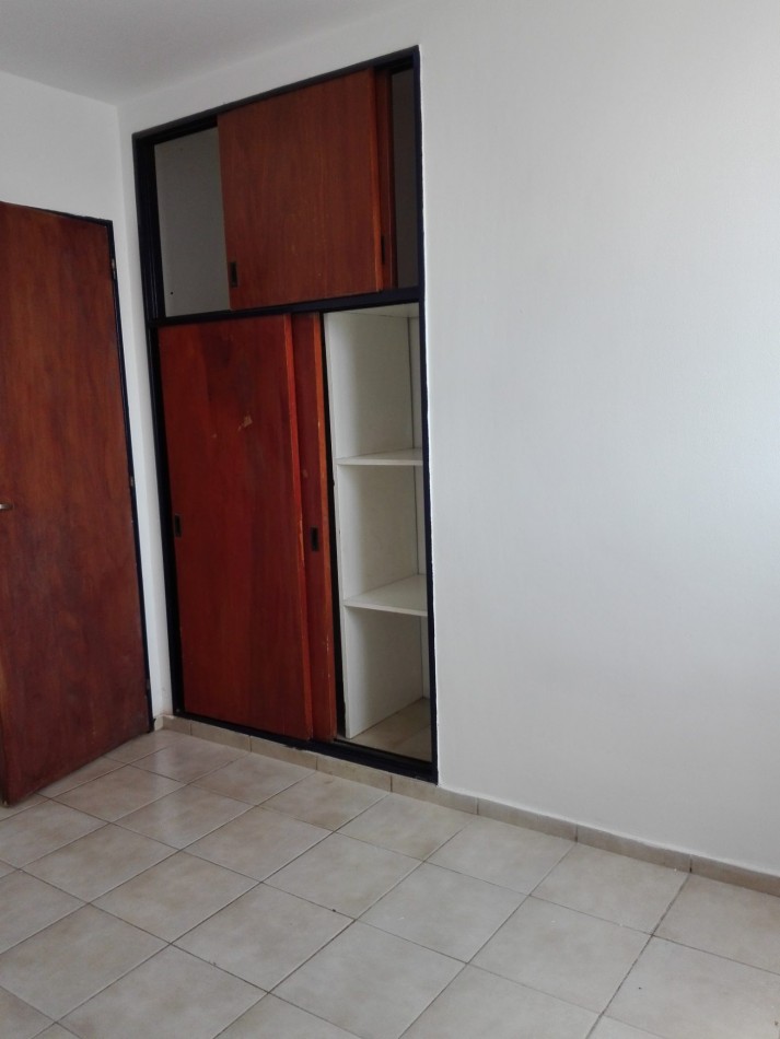 B° VILLA ADELA: ALQUILO DEPTO 3 DORMITORIOS DETRAS DEL CPC RUTA 20