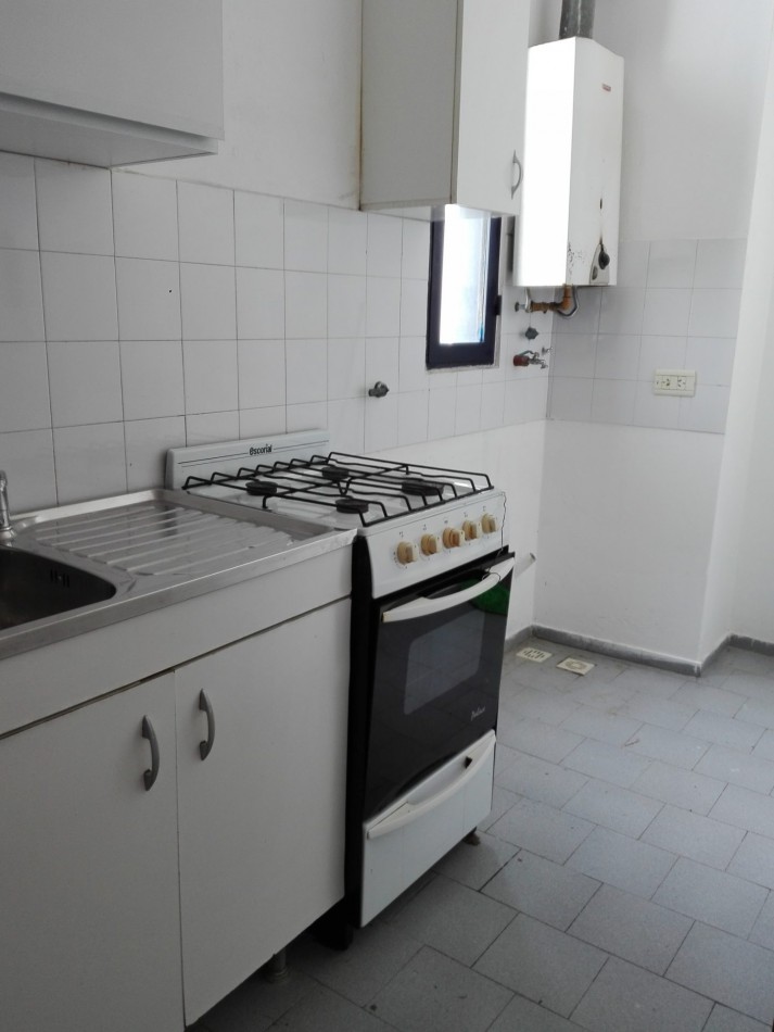 B° VILLA ADELA: ALQUILO DEPTO 3 DORMITORIOS DETRAS DEL CPC RUTA 20