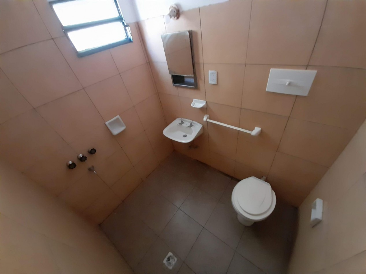 B° ESTACION FLORES: ALQUILO DEPTO DE 1 DORMITORIO (PARA UNA PERSONA SOLA)