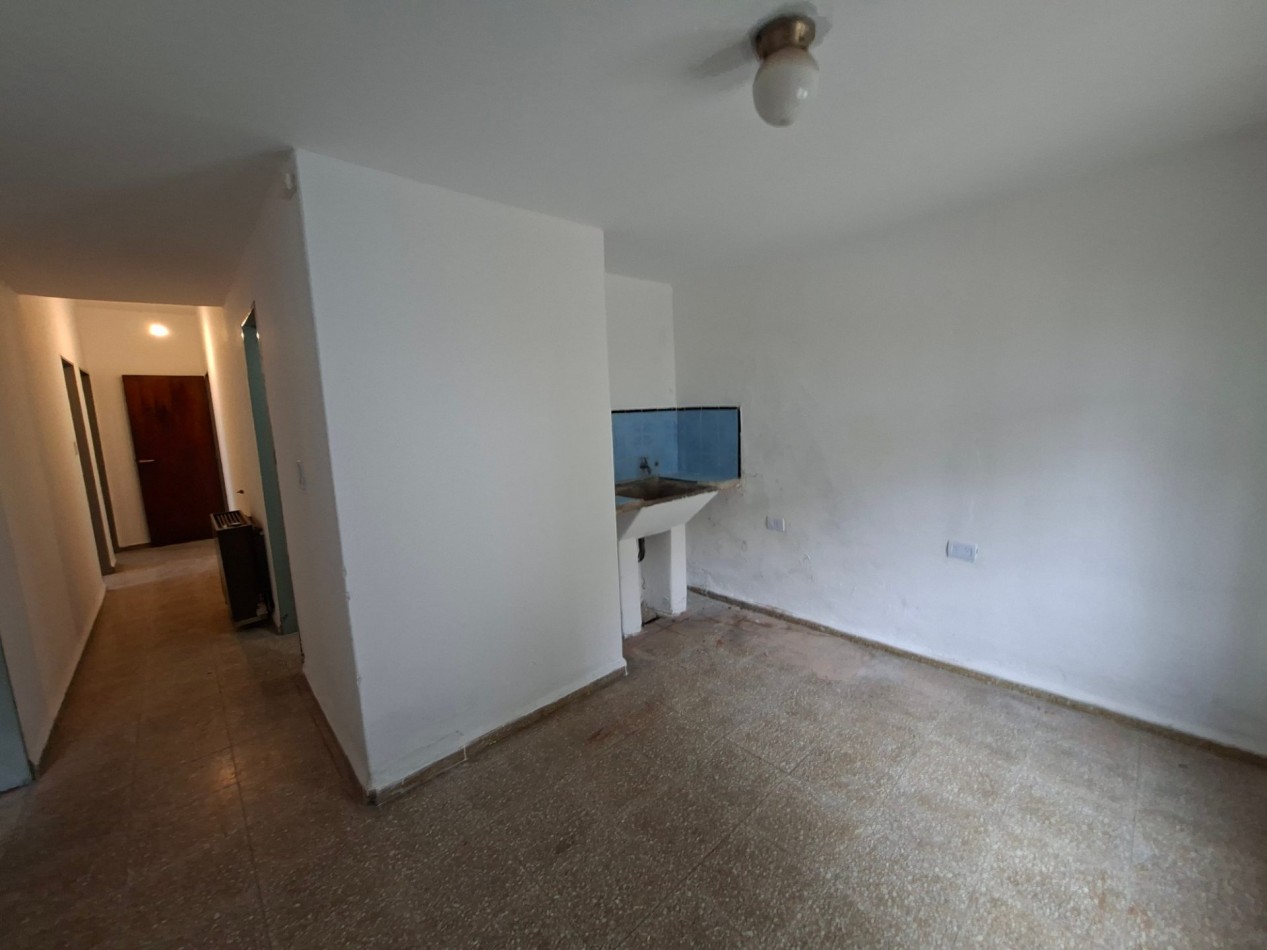 B° ROSEDAL: ALQUILO AMPLIA CASA DE 3 DORMITORIOS + DEPTO INTERNO DE 1 DORMITORIO