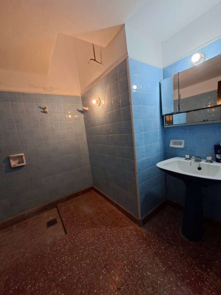 B° ROSEDAL: ALQUILO AMPLIA CASA DE 3 DORMITORIOS + DEPTO INTERNO DE 1 DORMITORIO