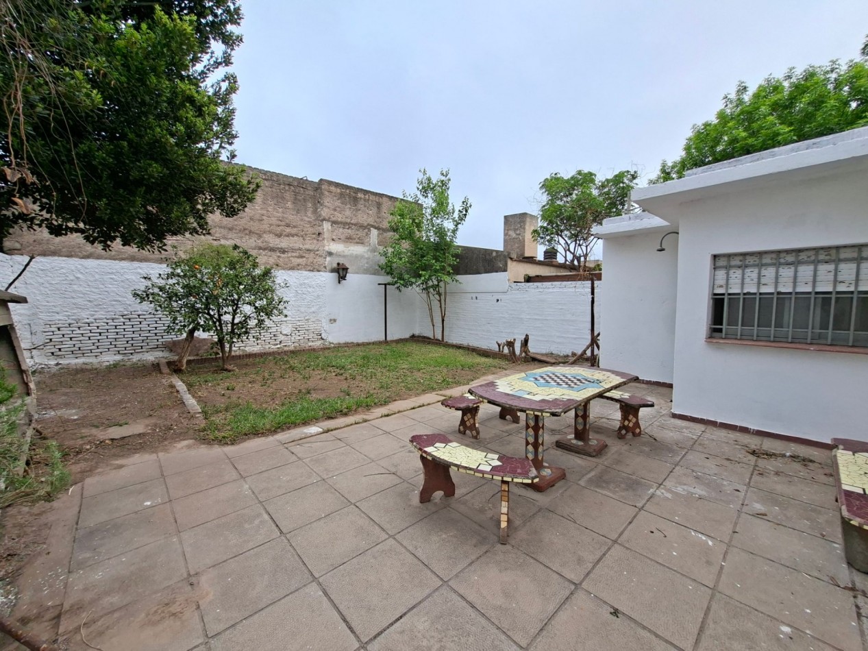 B° ROSEDAL: ALQUILO AMPLIA CASA DE 3 DORMITORIOS + DEPTO INTERNO DE 1 DORMITORIO