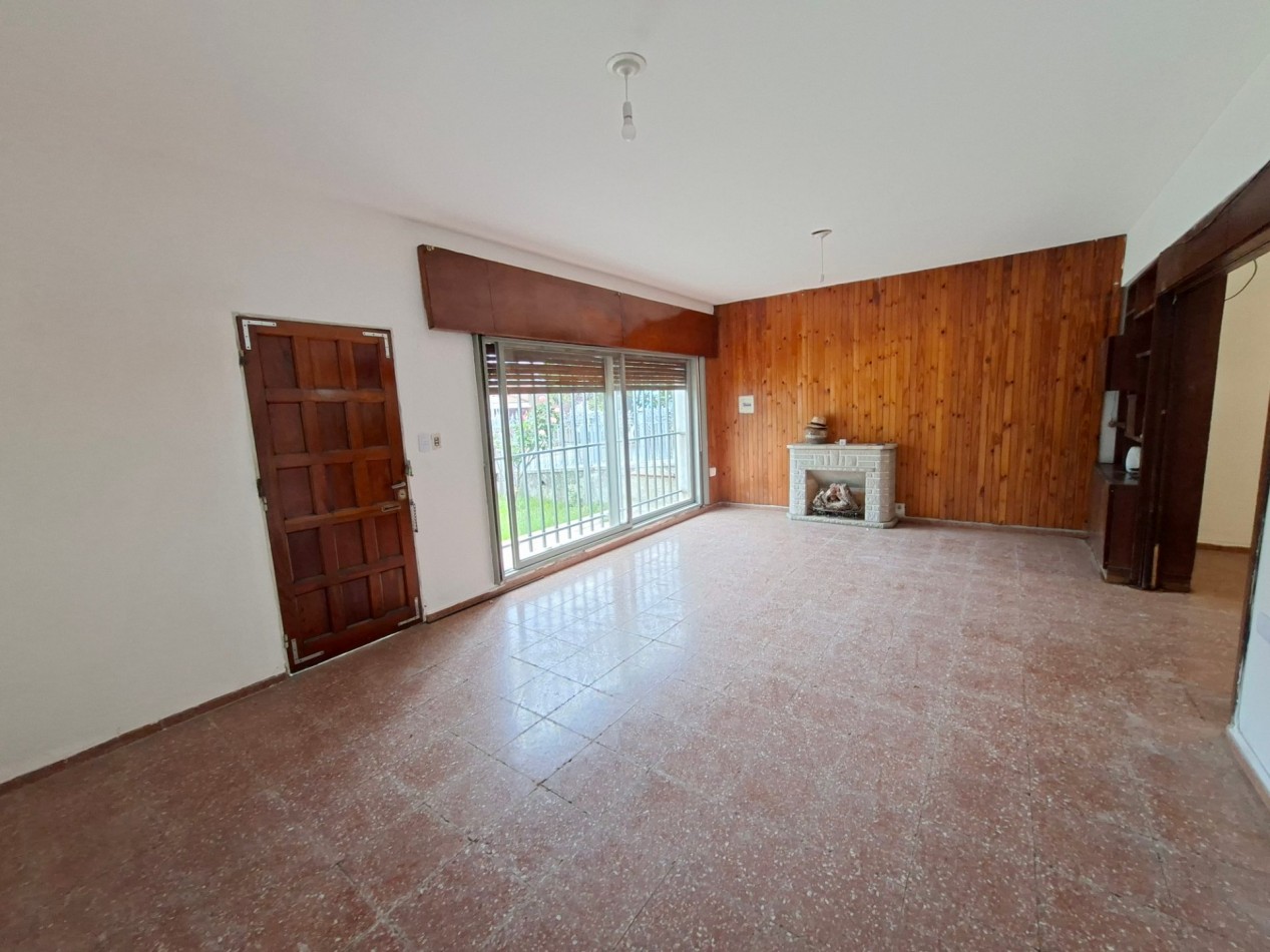 B° ROSEDAL: ALQUILO AMPLIA CASA DE 3 DORMITORIOS + DEPTO INTERNO DE 1 DORMITORIO