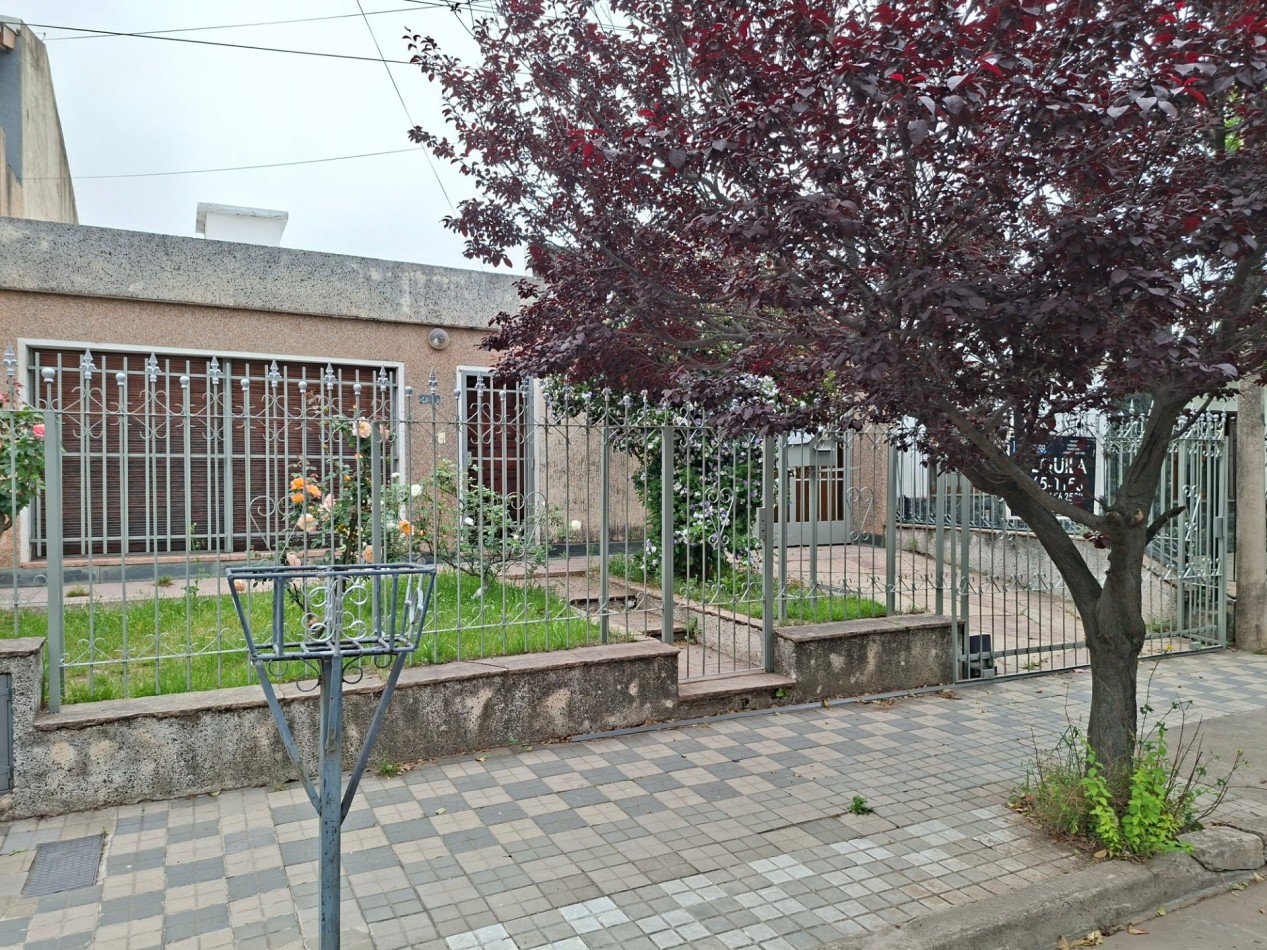 B° ROSEDAL: ALQUILO AMPLIA CASA DE 3 DORMITORIOS + DEPTO INTERNO DE 1 DORMITORIO