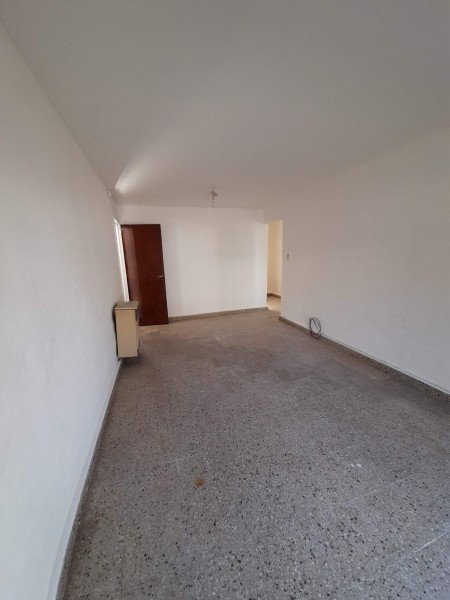 B° ROSEDAL: ALQUILO CASA DE 3 DORMITORIOS CON GARAJE