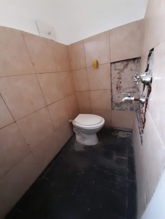 Bo ROSEDAL: ALQUILO CASA DE 3 DORMIORIOS CON 2 BAÑOS Y COCHERA