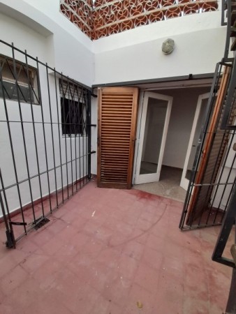 Bo ROSEDAL: ALQUILO CASA DE 3 DORMIORIOS CON 2 BAÑOS Y COCHERA