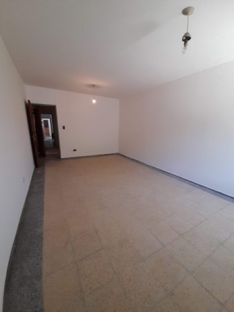 Bo COLINAS V. SARSFIELD: ALQUILO HERMOSA CASA DE 3 DORMITORIOS, CON DEPTO INTERNO DE 1 DORMITORIO (IDEAL GERIATRICO O CONSULTORIOS)