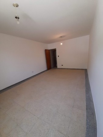 Bo COLINAS V. SARSFIELD: ALQUILO HERMOSA CASA DE 3 DORMITORIOS, CON DEPTO INTERNO DE 1 DORMITORIO (IDEAL GERIATRICO O CONSULTORIOS)