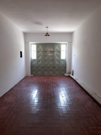 Bo COLINAS V. SARSFIELD: ALQUILO HERMOSA CASA DE 3 DORMITORIOS, CON DEPTO INTERNO DE 1 DORMITORIO (IDEAL GERIATRICO O CONSULTORIOS)