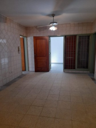 Bo COLINAS V. SARSFIELD: ALQUILO HERMOSA CASA DE 3 DORMITORIOS, CON DEPTO INTERNO DE 1 DORMITORIO (IDEAL GERIATRICO O CONSULTORIOS)
