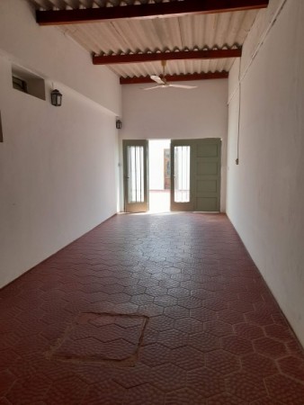Bo COLINAS V. SARSFIELD: ALQUILO HERMOSA CASA DE 3 DORMITORIOS, CON DEPTO INTERNO DE 1 DORMITORIO (IDEAL GERIATRICO O CONSULTORIOS)