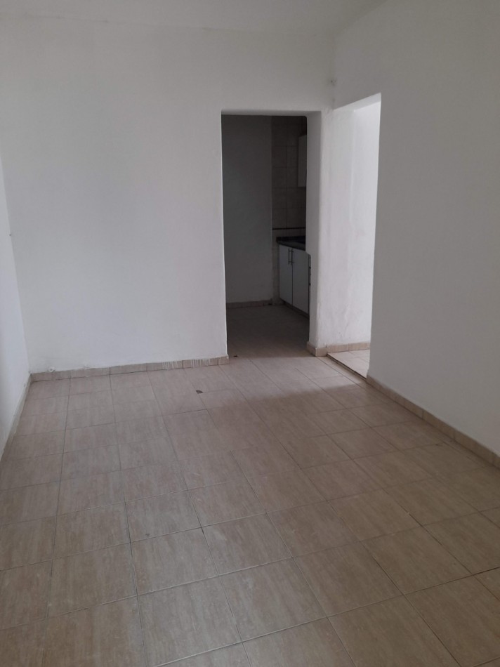 B° VILLA ADELA : ALQUILO DEPTO INTERNO DE 1 DORMITORIO (SIN GAS NATURAL)