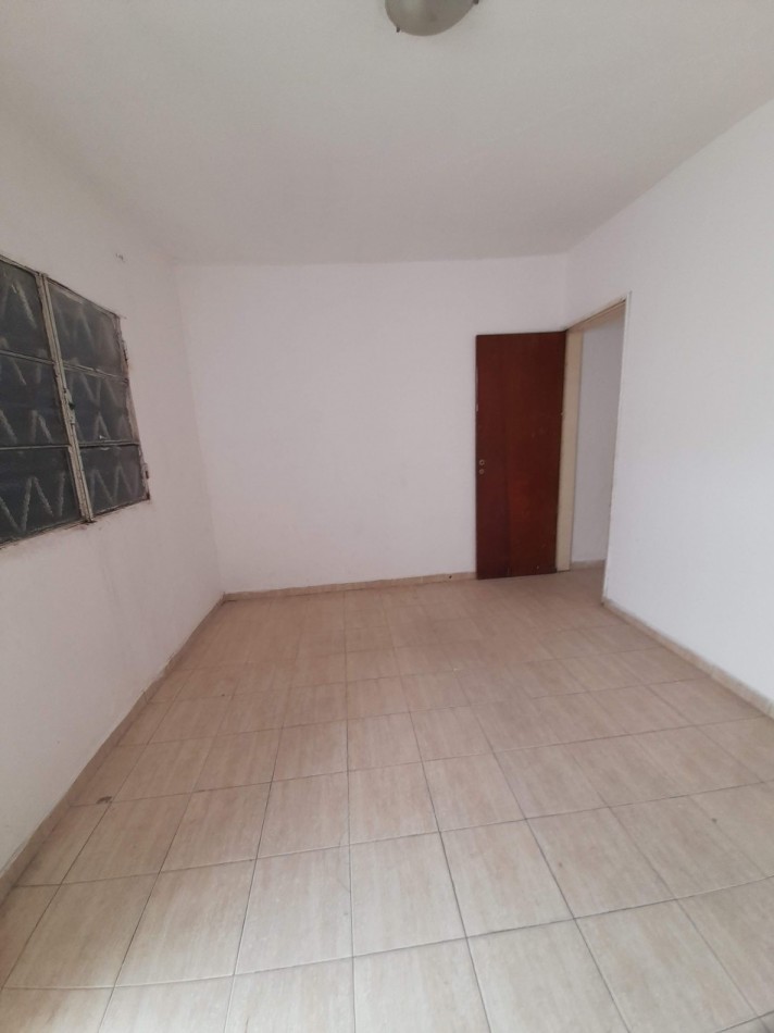 B° VILLA ADELA : ALQUILO DEPTO INTERNO DE 1 DORMITORIO (SIN GAS NATURAL)