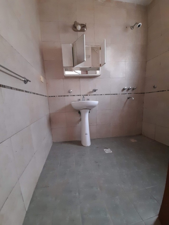 B° VILLA ADELA : ALQUILO DEPTO INTERNO DE 1 DORMITORIO (SIN GAS NATURAL)