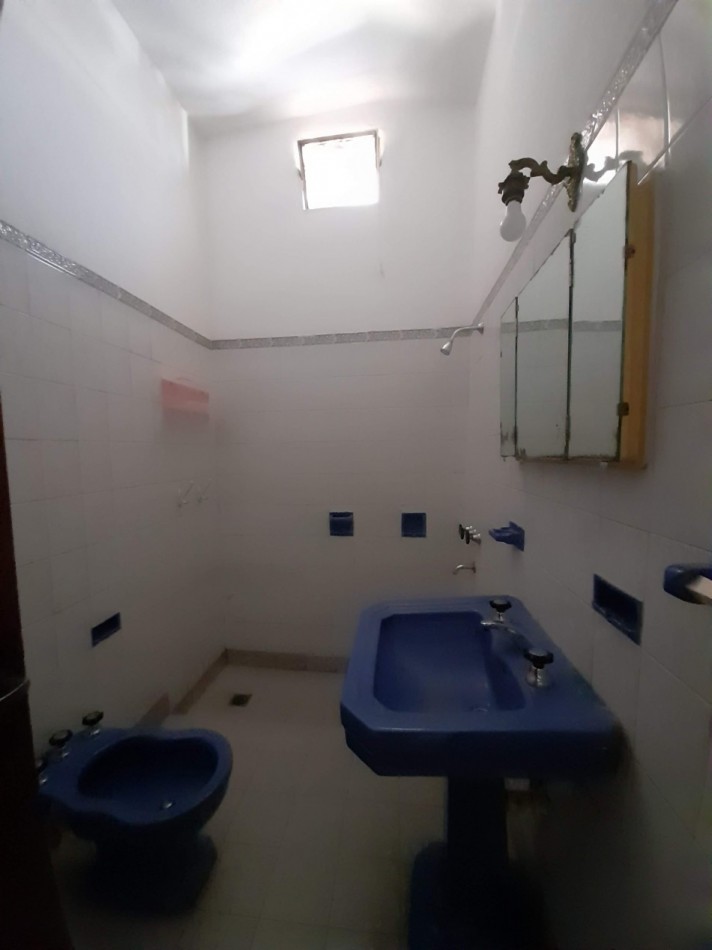 APTO CREDITO BANCOR: B° OBSERVATORIO: VENDO HERMOSA CASA DE 3 DORMITORIOS, CON COCHERA Y PATIO