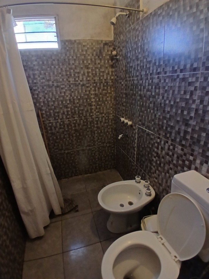 VILLA DEL PRADO: APTO CREDITO IAF/ BANCO NACION VENDO HERMOSA CASA DE 2 DORMITORIOS
