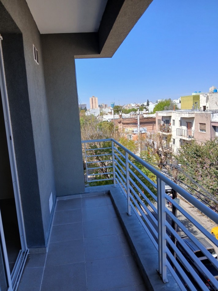 B° ALTO ALBERDI: ALQUILO AMPLIO DEPARTAMENTO DE 1 DORMITORIO "A ESTRENAR"