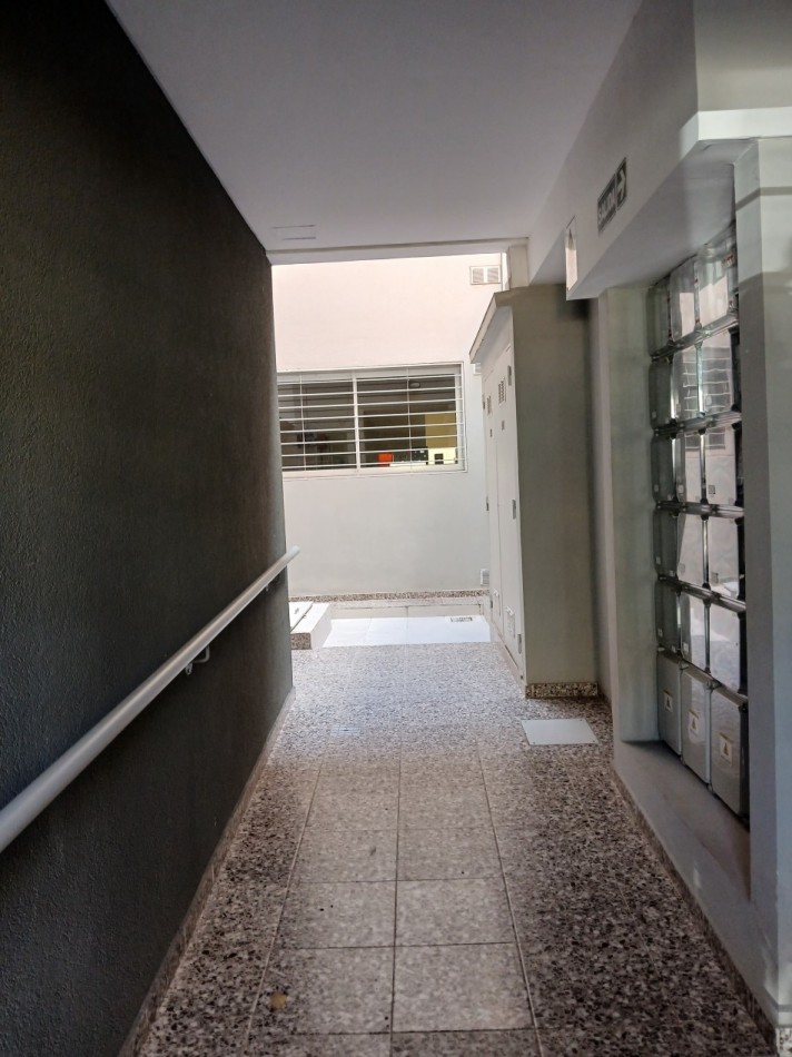 B° ALTO ALBERDI: ALQUILO AMPLIO DEPARTAMENTO DE 1 DORMITORIO "A ESTRENAR"