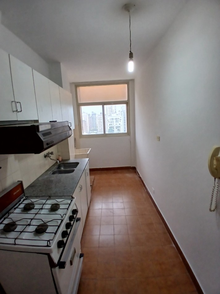 CENTRO: ALQUILO AMPLIO DEPTO DE 1 DORMITORIO A METROS DE CAÑADA
