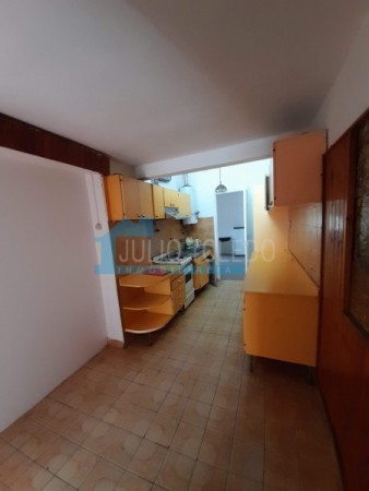 B° LOS NARANJOS: ALQUILO CASA DE 3 DORMITORIOS CON PATIO Y ENTRADA DE AUTOS