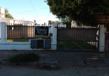 B° MATIENZO: ALQUILO CASA INTERNO DE DOS DORMITORIOS CON COCHERA